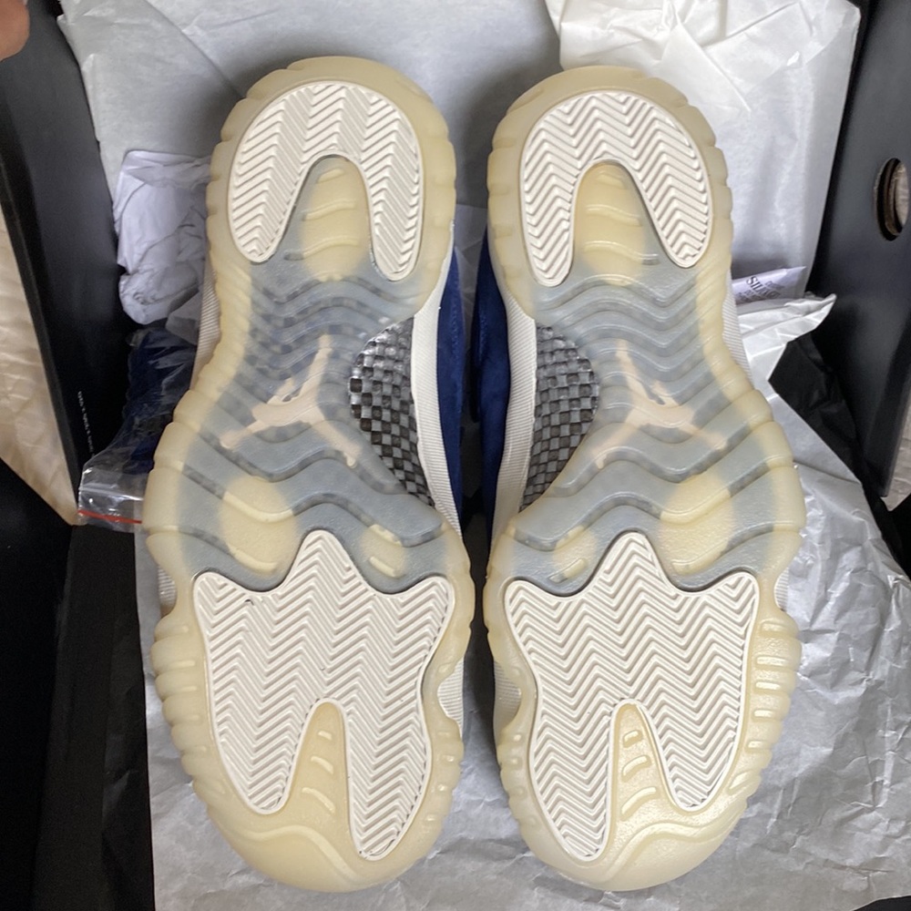 Jordan 11 Retro Low Derek Jeter RE2PECT - Picture 3 of 6